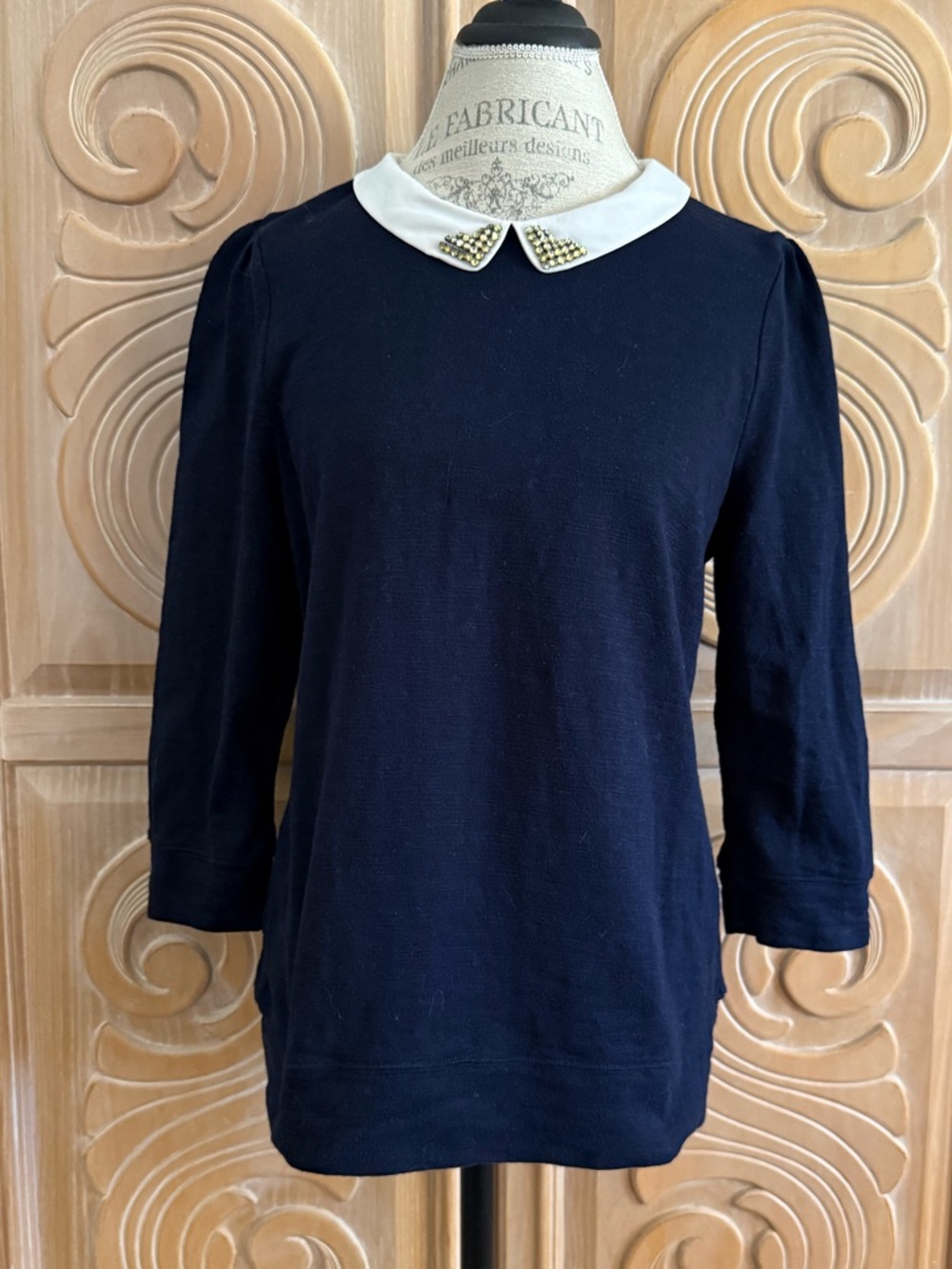 LOFT Navy Knit Top with White Embellished Peter Pan Collar Size Large